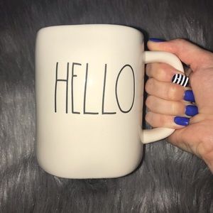 NWOT Rae Dunn “hello” mug